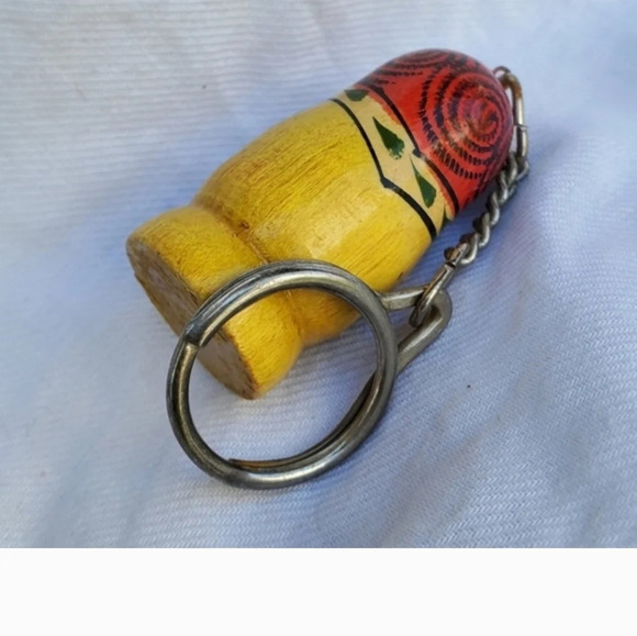 Matroyshka‎ doll keychain - Picture 3 of 4